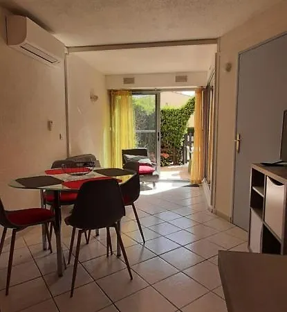 Apartment Les Oliviers , En Rez De Chaussee Avec Terrasse